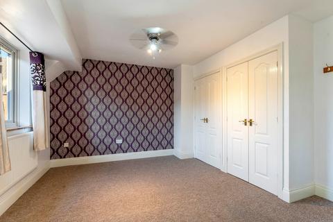 46 Glen Road, Castle Bytham, Grantham, NG33 4RJ