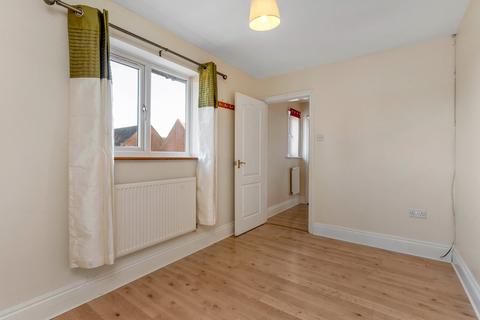 46 Glen Road, Castle Bytham, Grantham, NG33 4RJ