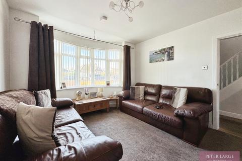 3 bedroom detached house for sale, 12 Tynewydd Road, Rhyl, Denbighshire, LL18 3BA