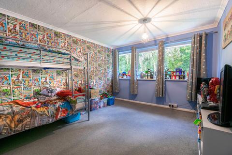 7 Ferney Hill Avenue, Redditch, B97 4RU