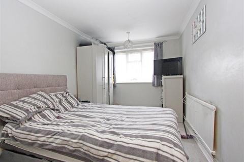 1 bedroom apartment for sale, Oaklea Court, Kendall Ave, South Croydon