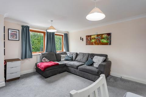 2 bedroom flat for sale - Rudge House Cantelupe Road, East Grinstead RH19