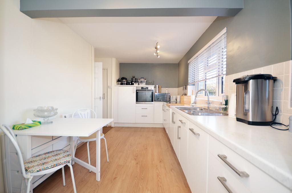 Langham Road, Raunds 3 bed detached bungalow for sale £325,000