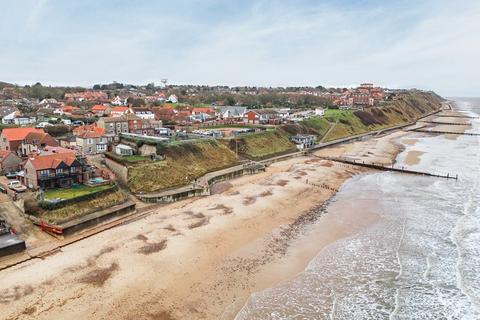 4 bedroom semi-detached house for sale, Mundesley