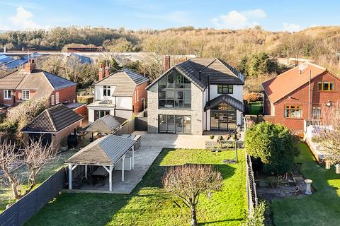 5 bedroom detached house for sale, Dog Kennel Hill, Sheffield S26