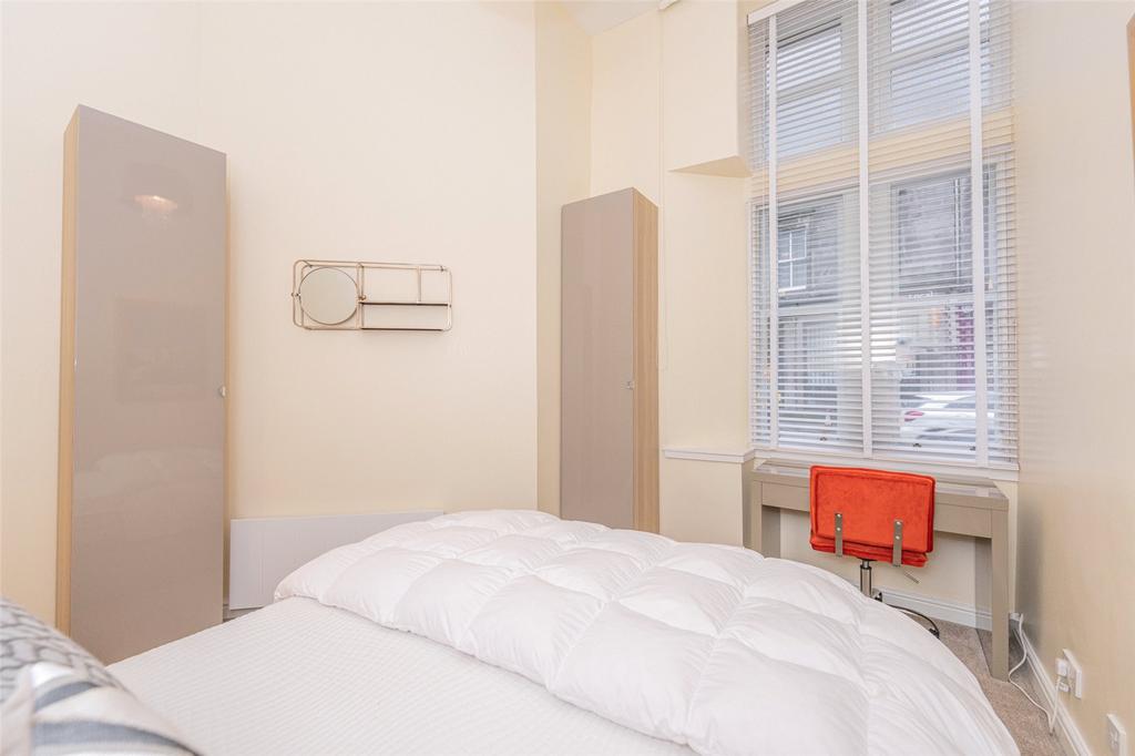 Bedroom Alt
