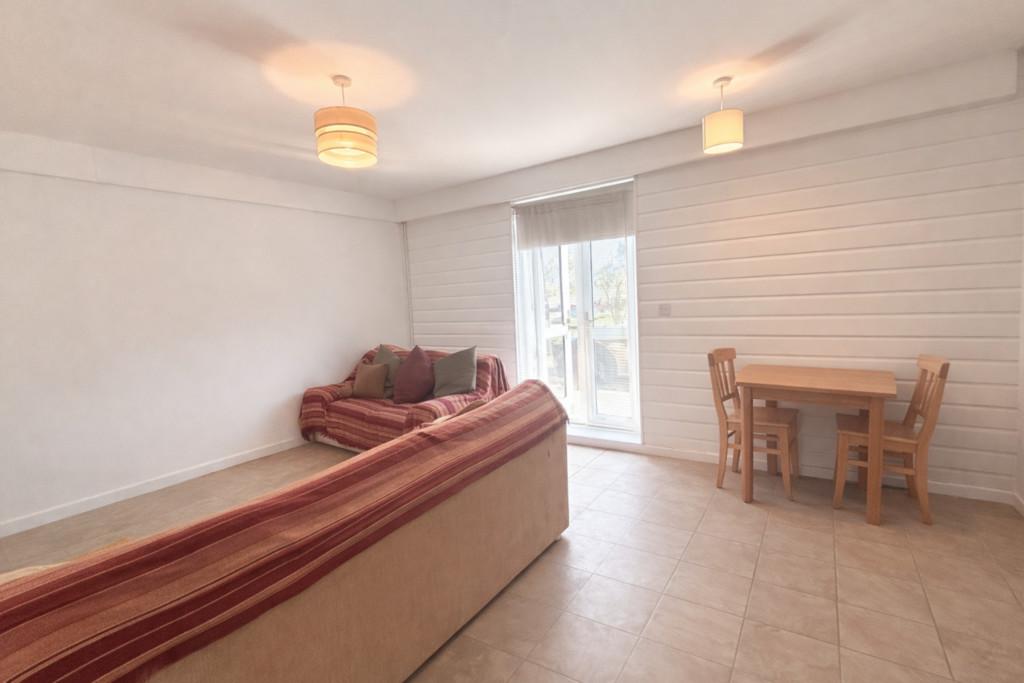 Living/Dining area