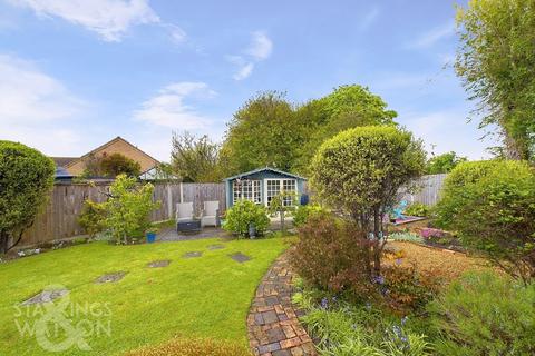 3 bedroom detached bungalow for sale, Planters Grove, Lowestoft