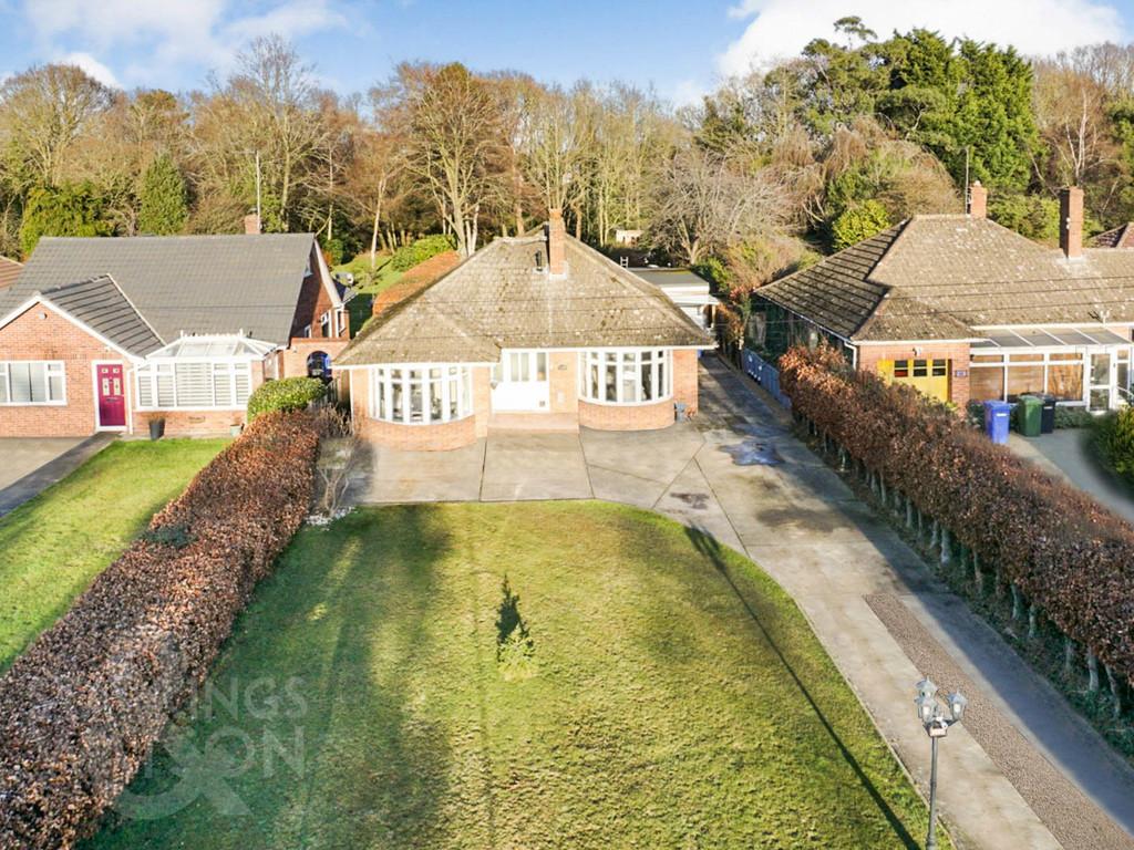 Yarmouth Road, Lowestoft 4 bed detached bungalow for sale £475,000
