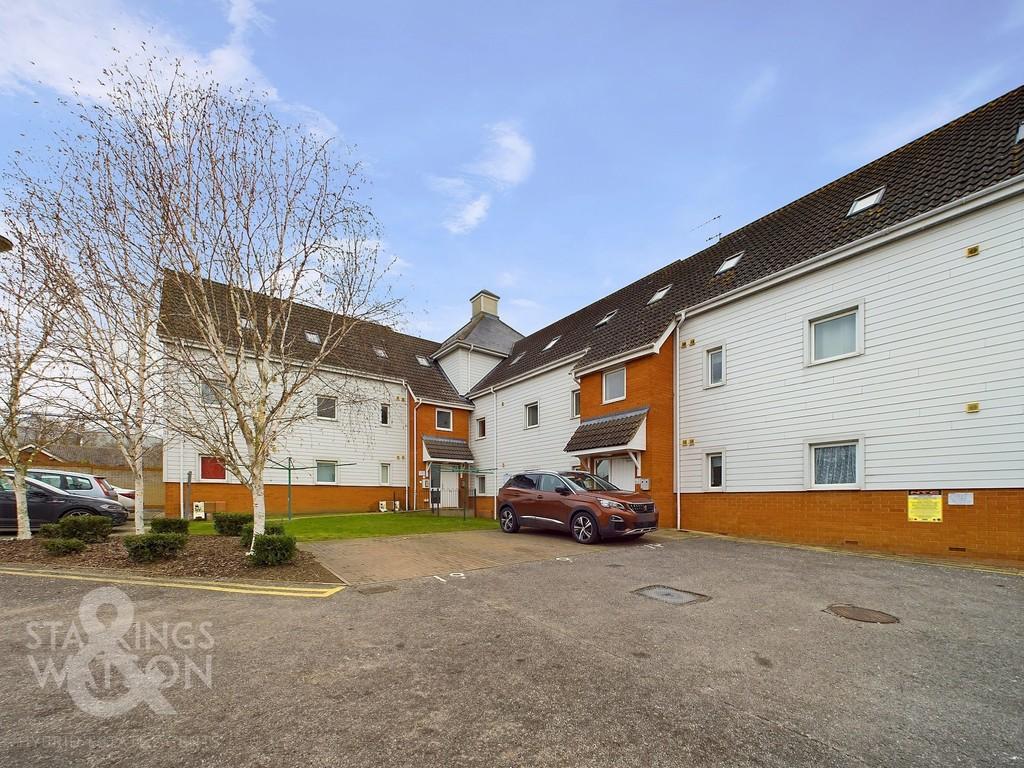 Ensign Way, Diss 1 bed apartment £125,000
