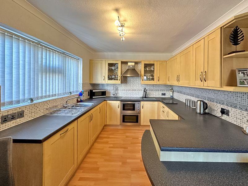 Hadley Road, Beechdale Estate, Walsall 3 bed semidetached house £189,950