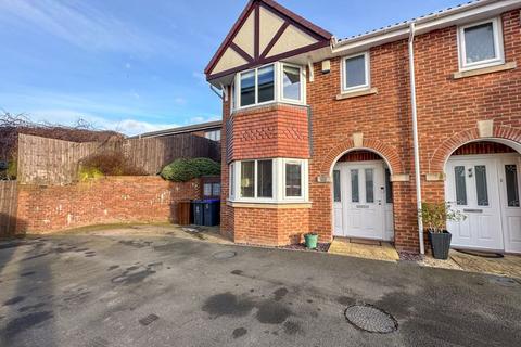 14 Lyndale Close, Leek, ST13 5AQ