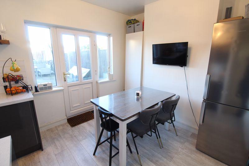 Mincing Lane, Rowley Regis B65 3 bed semidetached house for sale £235,000