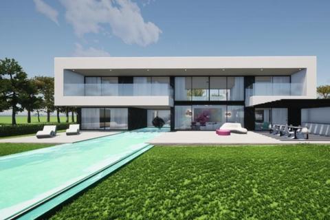 5 bedroom villa, Contemporary Villa