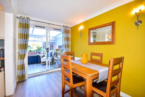 17 Giles Road, Lichfield, WS13 7JU