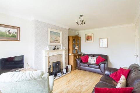 2 Burton Close, Lutterworth, LE17 4FJ