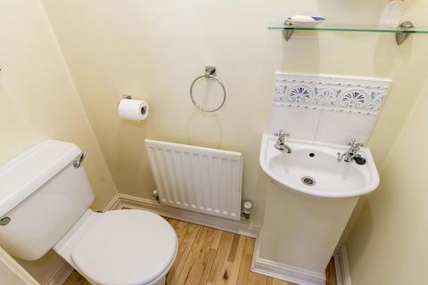 2 Burton Close, Lutterworth, LE17 4FJ
