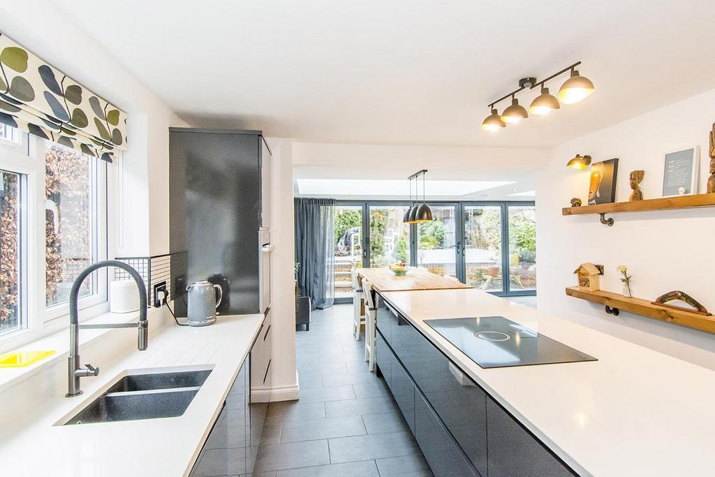 Breakfast Kitchen( Photo Two)