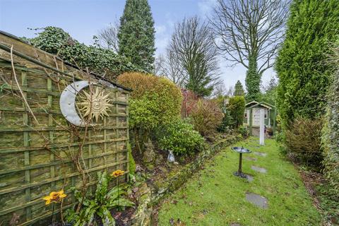 3 bedroom semi-detached house for sale, Park Road, Hadfield, Glossop