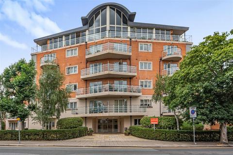 2 bedroom apartment for sale, Thomas More, Ruislip HA4