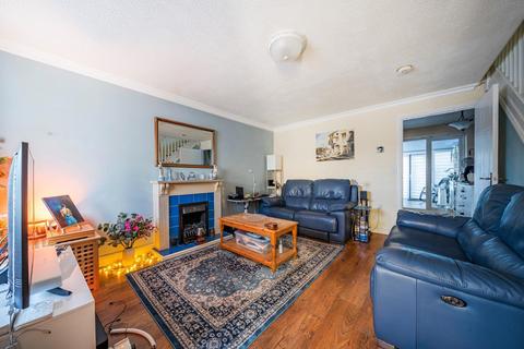 27 Grasshaven Way, London, SE28 8TJ