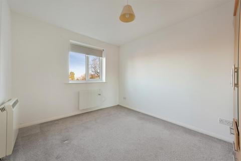 49 Dunnymans Road, Banstead, SM7 2BZ