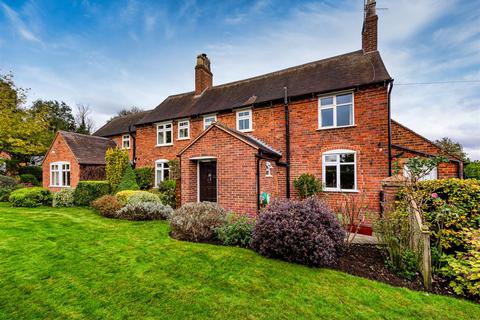 4 bedroom detached house for sale, Pound Cottage, 8 School Road, Himley, Dudley