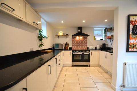 3 bedroom semi-detached house for sale, The Leasowes, Ford, Shrewsbury
