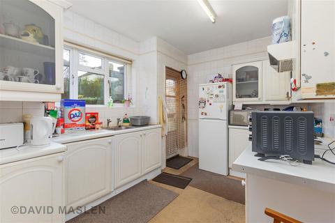 3 bedroom house for sale, Nyetimber Hill, Brighton