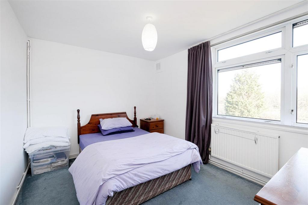 345 Snakes lane East-9.jpg