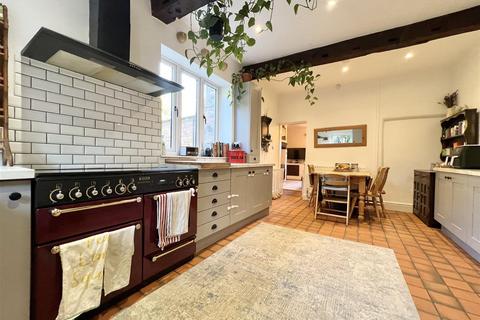 Sebright Cottage Blakeshall, Wolverley, Kidderminster, DY11 5XW