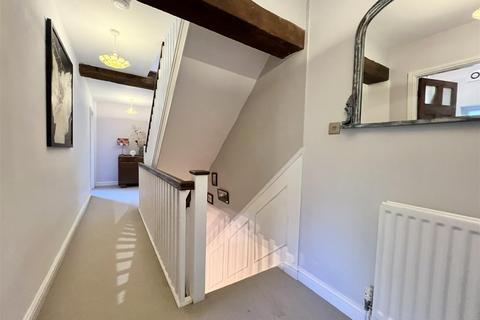 Sebright Cottage Blakeshall, Wolverley, Kidderminster, DY11 5XW
