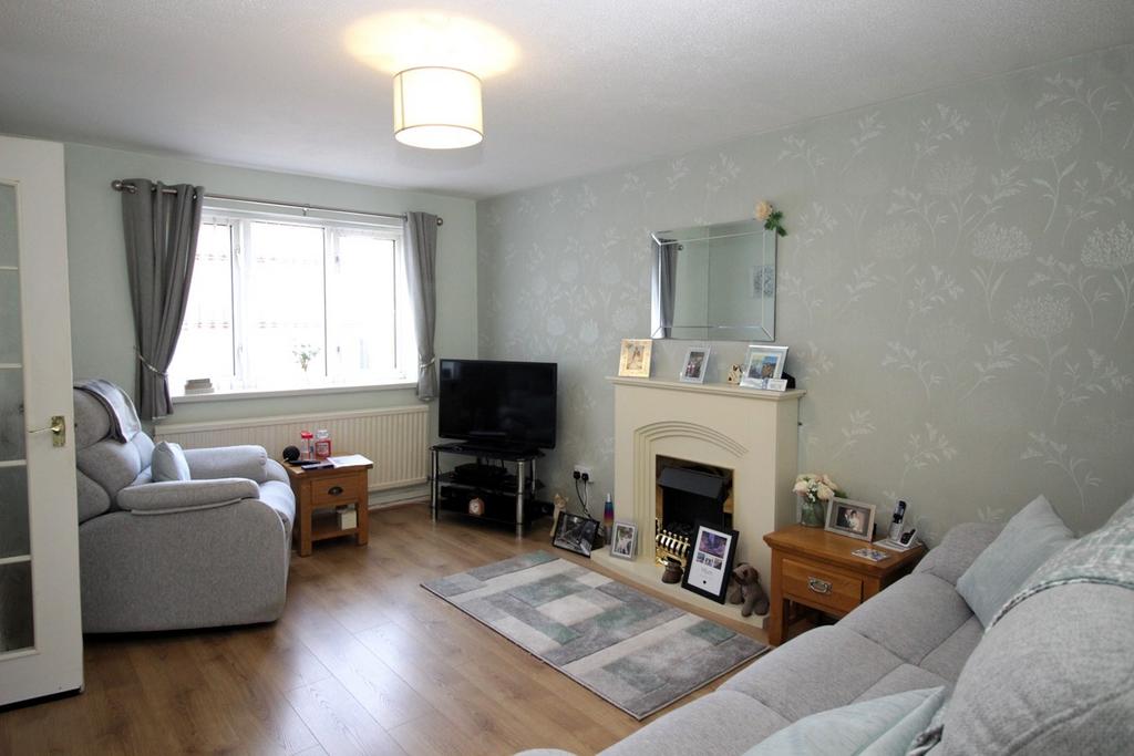 Church Meadow, Boverton, Llantwit Major, CF61 3 bed detached house for