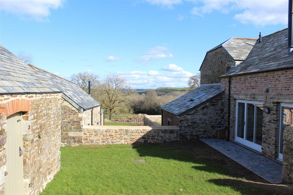 Coombekeale Farm, North Petherwin, Launceston 2 bed semidetached house