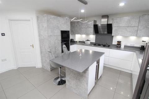 18 Duncan Grove, Shenley Church End, Milton Keynes, MK5 6HL