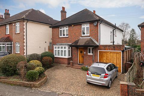 25 Ridgeway, Epsom, KT19 8LD