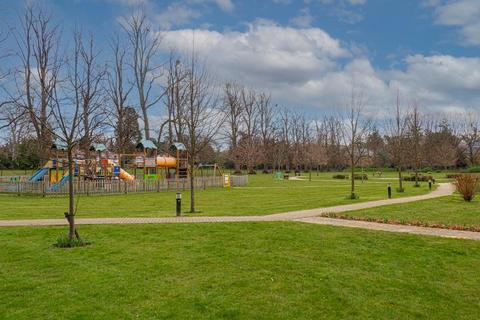 3, Marguerite Court Ottways Lane, Ashtead, KT21 2FL