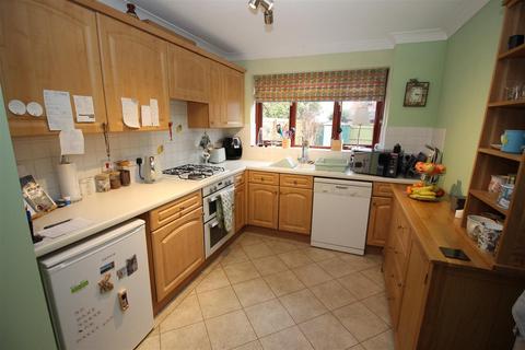 4 bedroom detached house for sale, Clarence Road, Chippenham SN14