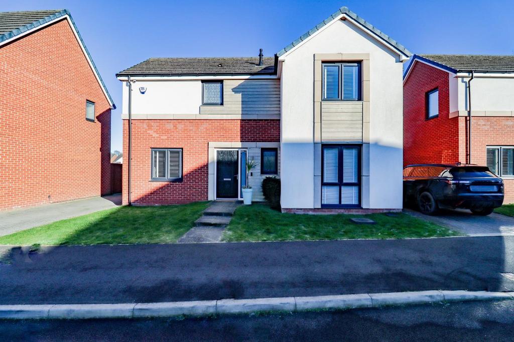 Stewart Park Avenue, Marton, Middlesbrough, TS4 3FD 3 bed detached house for sale £240,000