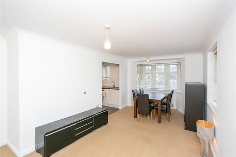 2 bedroom apartment for sale, Gate House Place, 25-27 Rickmansworth Road, Watford, Hertfordshire, WD18
