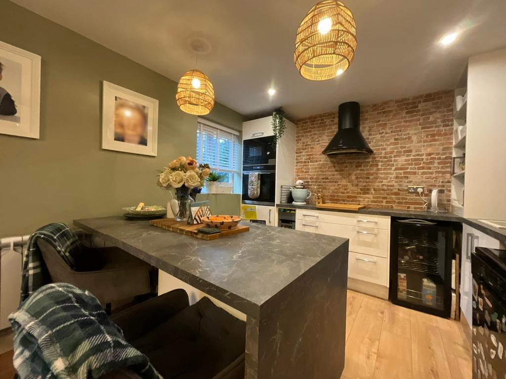 Hazelmoor, Hebburn, Tyne and Wear, NE31 2 bed ground floor flat for