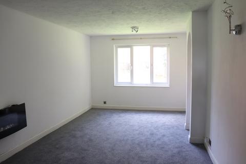 2 bedroom flat to rent, Escott Place, Ottershaw KT16