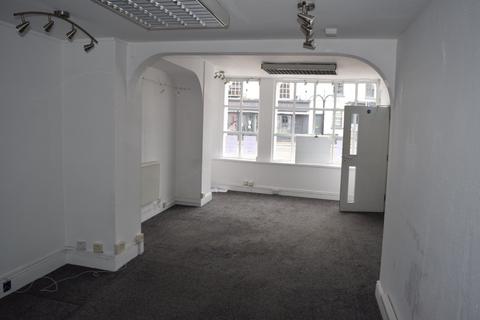 Retail property (high street) to rent, 18 King Street, Hereford, Hereford, Herefordshire, HR4 9BX