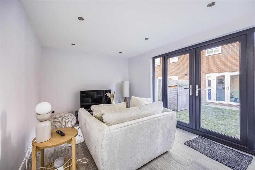 12 Chalk Dock Avenue, Bedhampton-Portico Marketing-