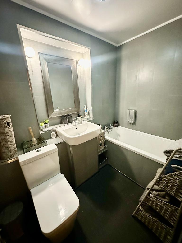Ensuite