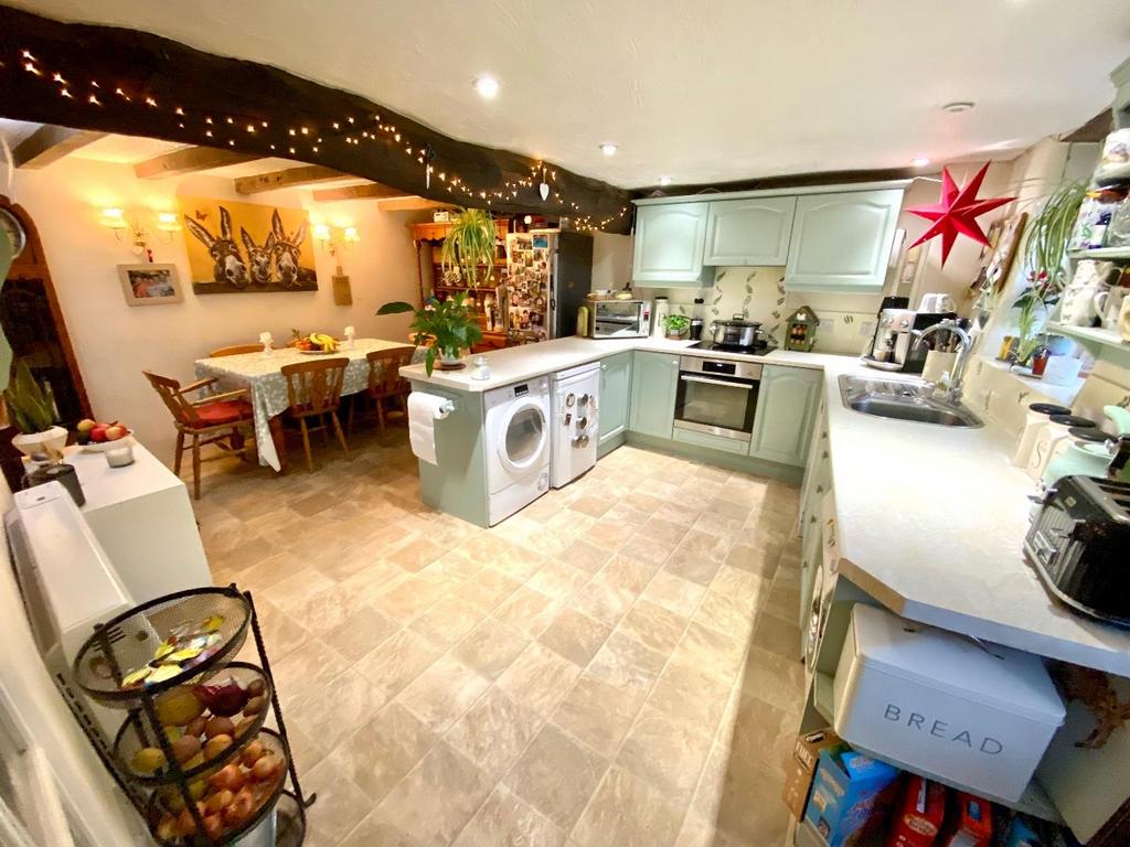 Bickleigh, Tiverton, Devon 4 bed cottage for sale £450,000