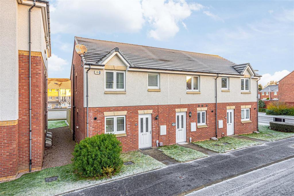 71 McDonald Street, Dunfermline, KY11... 3 bed end of terrace house £