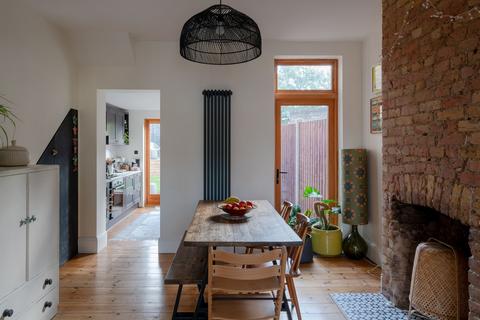3 Napier Road, London, E11 3JJ