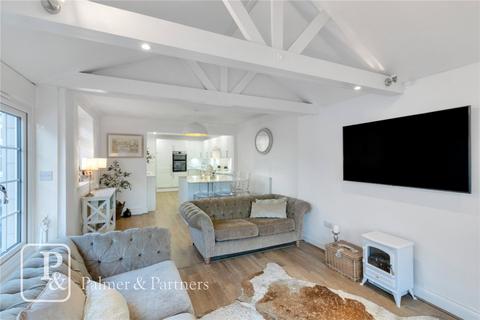 34 Lowefields, Earls Colne, Colchester, CO6 2LH