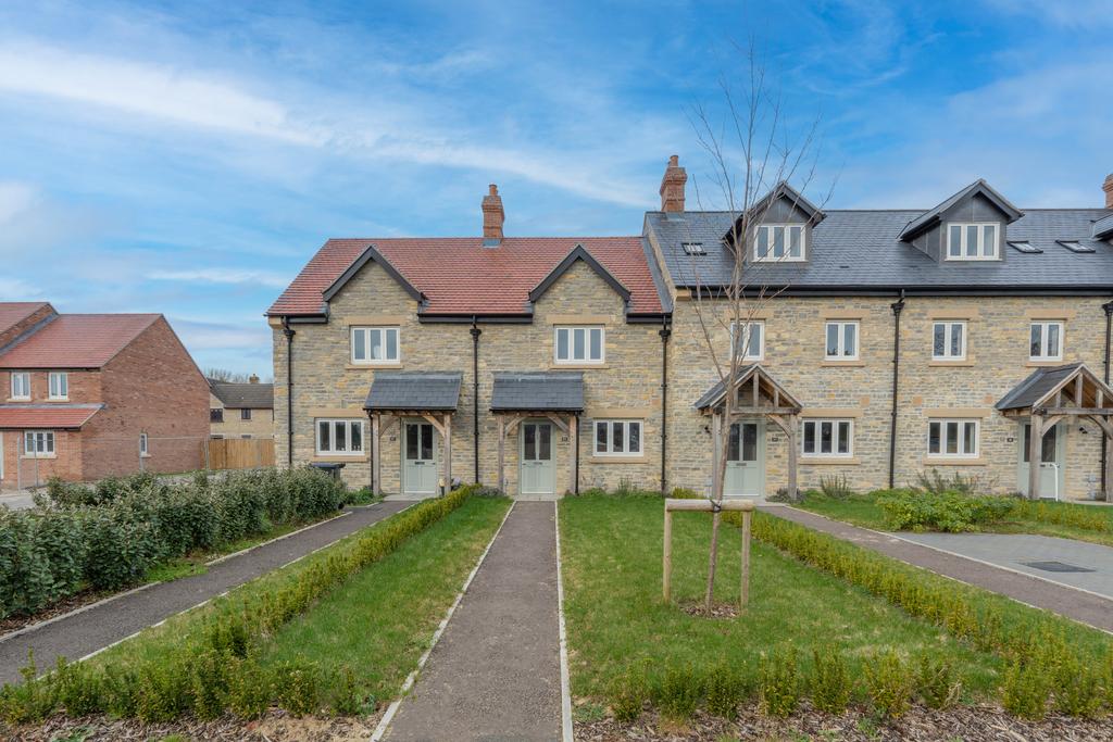 Mansfield Way, Baltonsborough, Glastonbury, Somerset 2 bed terraced